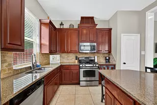 110 Cheswood Manor Drive, The Woodlands, TX 77382 - Photo 15