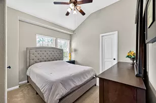 110 Cheswood Manor Drive, The Woodlands, TX 77382 - Photo 35