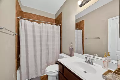 110 Cheswood Manor Drive, The Woodlands, TX 77382 - Photo 33