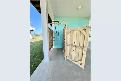 3174 Sea Castle Drive, Crystal Beach, TX 77650 - Photo 41