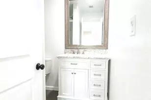 7347 Remegan Rd, Houston, TX 77033 - Photo 19