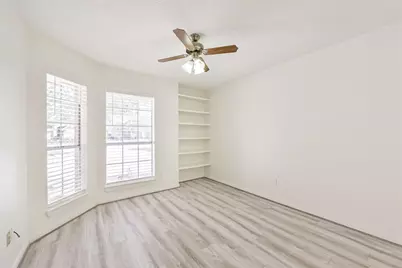 3810 E Peach Hollow Circle, Pearland, TX 77584 - Photo 27
