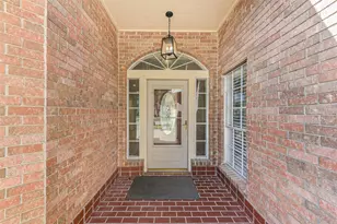 3810 E Peach Hollow Cir, Pearland, TX 77584 - Photo 3