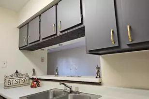 8433 Hearth Dr, Houston, TX 77054 - Photo 17