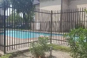 8433 Hearth Dr, Houston, TX 77054 - Photo 31