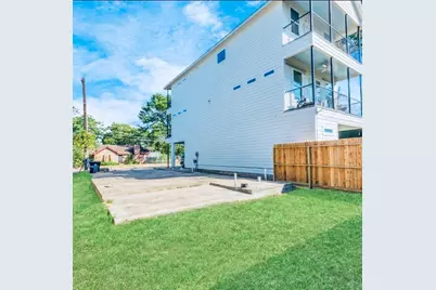 3017 Elysian Street, Houston, TX 77009 - Photo 1