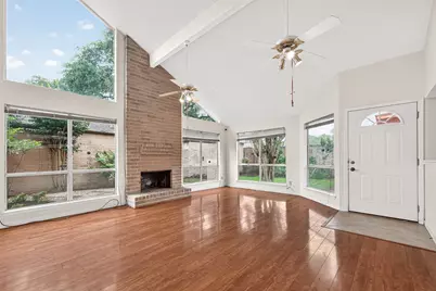 12510 Sungate Lane, Houston, TX 77071 - Photo 7