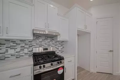 7307 W Knoll Street, Houston, TX 77028 - Photo 3