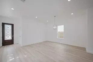 7307 W Knoll St, Houston, TX 77028 - Photo 9