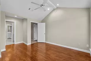 18309 Starboard Dr, Houston, TX 77058 - Photo 31