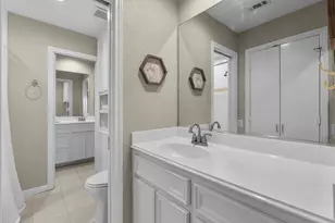 18309 Starboard Dr, Houston, TX 77058 - Photo 37