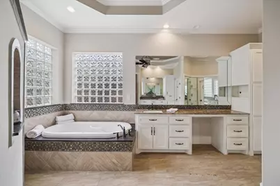 15 Forest Green Trail, Kingwood, TX 77339 - Photo 31