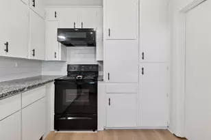 729 Loggins Dr, West Columbia, TX 77486 - Photo 13