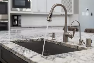 2610 Lazy Vine Ln, Missouri City, TX 77459 - Photo 11