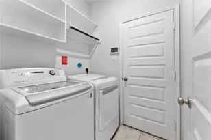 2425 Temple Crag Dr, Rosharon, TX 77583 - Photo 17