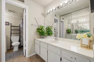 6261 Ludington Dr, Houston, TX 77035 - Photo 13