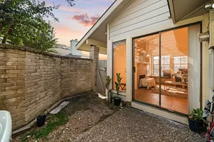 6261 Ludington Dr, Houston, TX 77035 - Photo 19