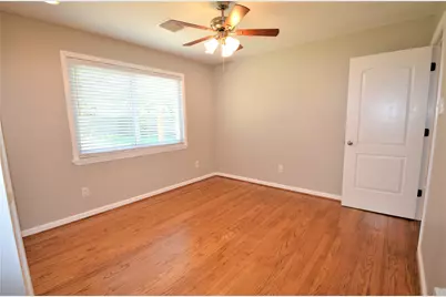 1906 Coulcrest Drive, Houston, TX 77055 - Photo 13