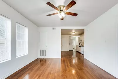 519 W Main #4, Houston, TX 77006 - Photo 3