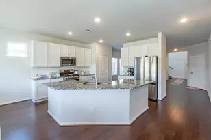 505 Prairie Grass Trl, Clute, TX 77531 - Photo 11