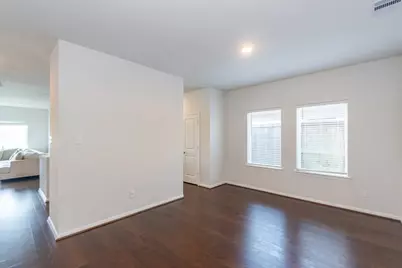 505 Prairie Grass Trail, Clute, TX 77531 - Photo 9