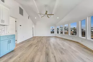 1326 Hawaii Dr, Galveston, TX 77554 - Photo 17