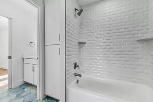 1326 Hawaii Dr, Galveston, TX 77554 - Photo 33