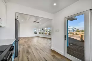 1326 Hawaii Dr, Galveston, TX 77554 - Photo 13