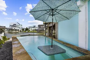 1326 Hawaii Dr, Galveston, TX 77554 - Photo 47