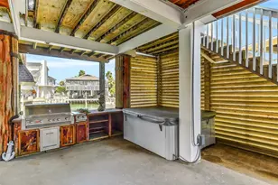 1326 Hawaii Dr, Tiki Island, TX 77554 - Photo 35