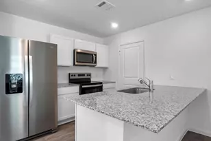 14659 New Vlg Dr, Willis, TX 77378 - Photo 9