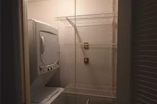 5056 Glenmont Dr, Houston, TX 77081 - Photo 29