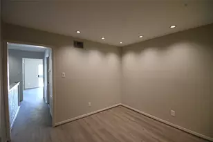 5056 Glenmont Dr, Houston, TX 77081 - Photo 25