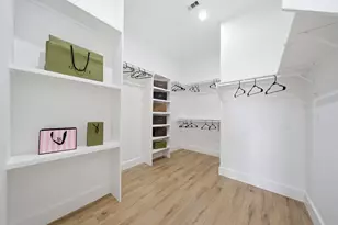 8904 Knoll Leaf Dr, Houston, TX 77080 - Photo 19