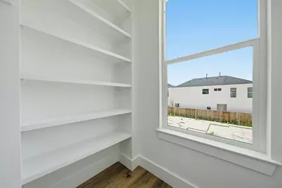 8904 Knoll Leaf Drive, Houston, TX 77080 - Photo 23