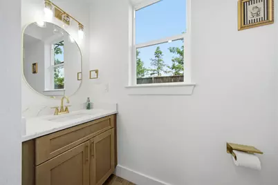 8904 Knoll Leaf Drive, Houston, TX 77080 - Photo 11
