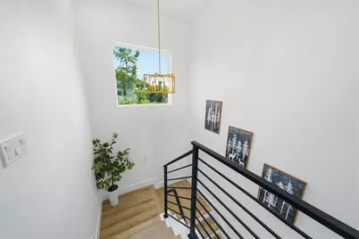 8904 Knoll Leaf Drive, Houston, TX 77080 - Photo 13