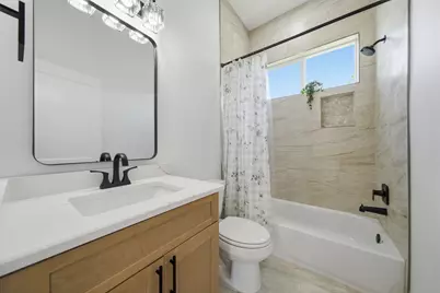 8904 Knoll Leaf Drive, Houston, TX 77080 - Photo 25