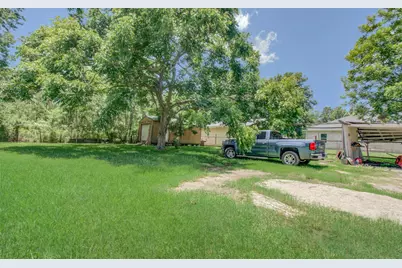 819 Baker Circle, Liberty, TX 77575 - Photo 23