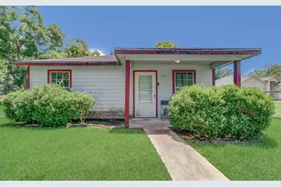 819 Baker Circle, Liberty, TX 77575 - Photo 1