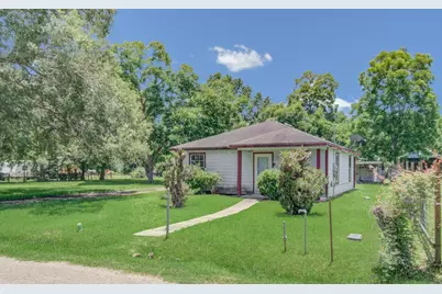 819 Baker Circle, Liberty, TX 77575 - Photo 17