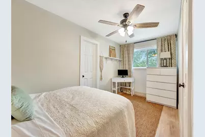 1002 Staples Avenue, Seabrook, TX 77586 - Photo 17