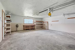 4215 County Rd 182, Alvin, TX 77511 - Photo 45