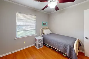 315 Pine St, Lake Jackson, TX 77566 - Photo 17