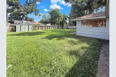 315 Pine Street, Lake Jackson, TX 77566 - Photo 21