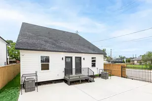 2316 McKee St, Houston, TX 77009 - Photo 33