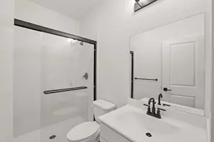 8407 Tranquil Bay Ct, Baytown, TX 77523 - Photo 5