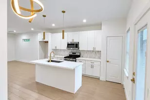 992 Marjorie St, Houston, TX 77088 - Photo 7