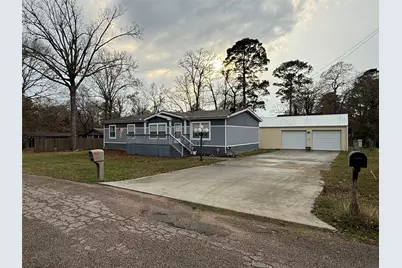 178 Commanche Drive, Onalaska, TX 77360 - Photo 1