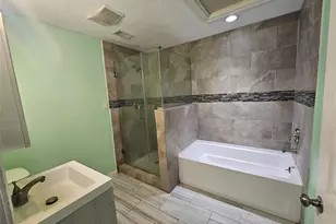 132 Otter Trail, Lake Jackson, TX 77566 - Photo 9